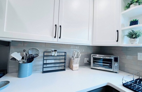 Petaluma House | Modern & Bright 3BR Retreat Near Downtown Petaluma - Home away from home