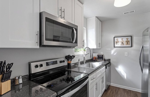 Durham House | Modern Bungalow Steps to Downtown and Duke