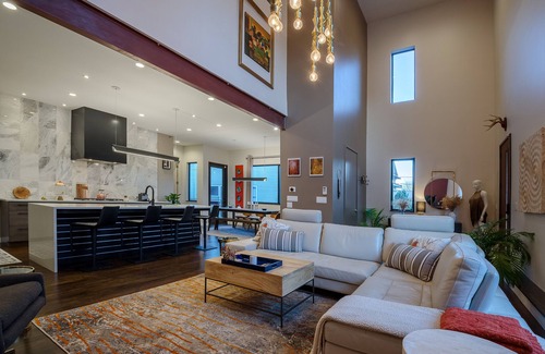 Old Fourth Ward House | Modern Cali-Style Home Sleeps 8