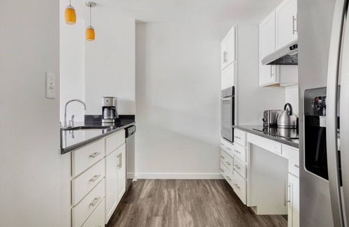 North Cambridge Apartment | Modern Cambridge 1BR w/W/D, Private access to Linear Park by Blueground