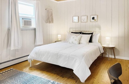 Kerhonkson Cabin | Modern Catskills Oasis w Pool and Bar Hall