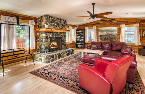 South Lake Tahoe Cabin | Modern Cedar Log Cabin w/ Hot Tub, Sauna & Pool Table