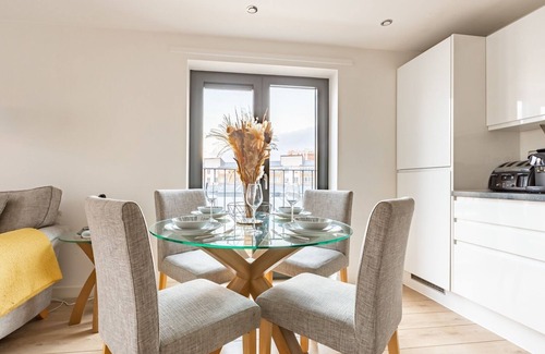 Vassall Apartment | Modern Central London 2BD Flat