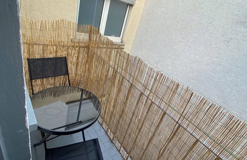 Rathaus Apartment | Modern & central in the cityI 8 guests I kitchen I washing machine I balcony