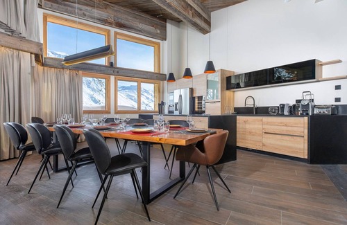 Avoriaz Ski Chalet | Modern chalet for 11 guests with premium services in Avoriaz