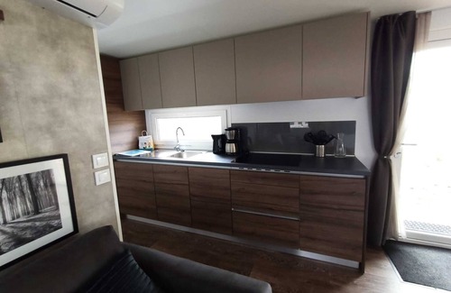 Houthem Ski Chalet | Modern Chalet with Air Conditioning