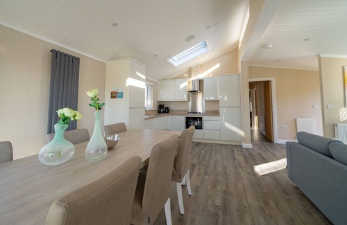 Linden Ski Chalet | Modern chalet with dishwasher, near a nature reserve