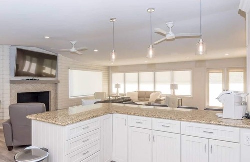 Bowling Green House | Modern, Chic and Cozy Cottage with private beach, boat dock on Lake Wylie!