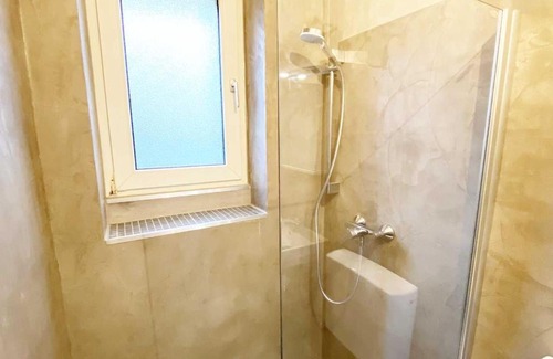 Innenstadt Apartment | Modern & Chic Apartments with Terrace or Balcony