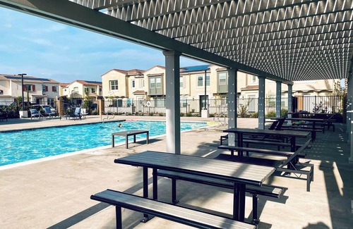 Fontana House | Modern Chic Home w Shared Pool by Kaiser Speedway - Honest Homes