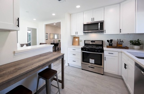 Monterey Park House | Modern clean relaxing gateway! Close to all LA fun!