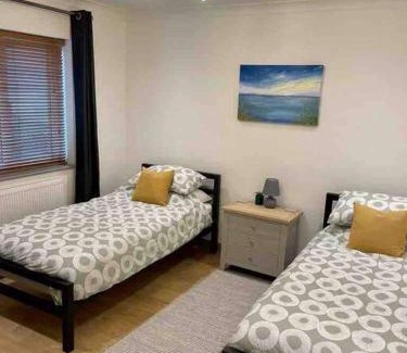 Heacham House | Modern Coastal 2 Bedroom Home to Relax and Unwind