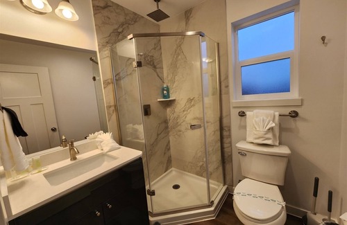Ocean Shores House | Modern Coastal Getaways # 1 ~ Brand New in Downtown Ocean Shores~