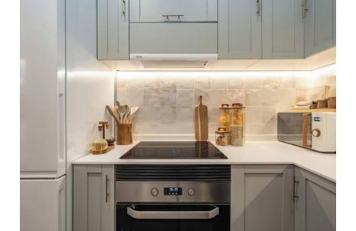 Eixample Apartment | Modern Comfort Steps from Passeig de Gràcia