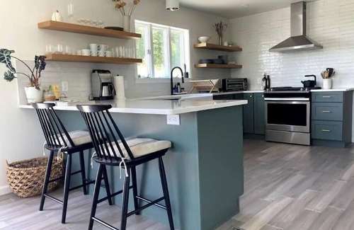 Saugerties House | Modern Comfort + Stunning Views