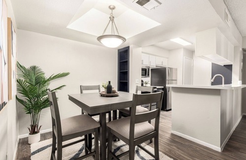 Tempe Condo | Modern, Comfy HOME near ASU & PHX airport