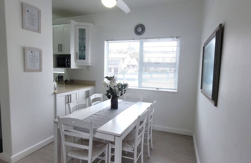 Ballito Apartment | Modern complex on Ballito promenade