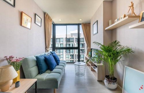 Huay Kaew Apartment | Modern Condo in Nimman (F709) by Pimolplace