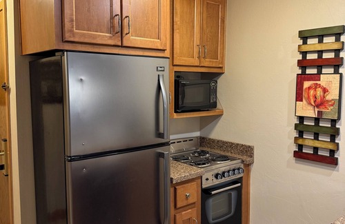 Egg Harbor Condo | Modern condo in scenic Egg Harbor! Heart of Door County!