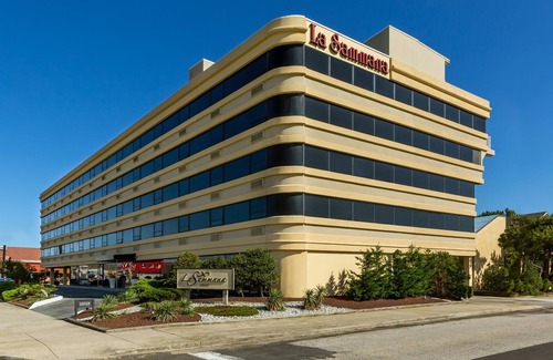 Brigantine Condo | Modern condo - less than 5 min from the beach!