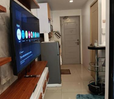 Santo Cristo House | Modern Condo Retreat in Quezon City with Resort-Style Pool