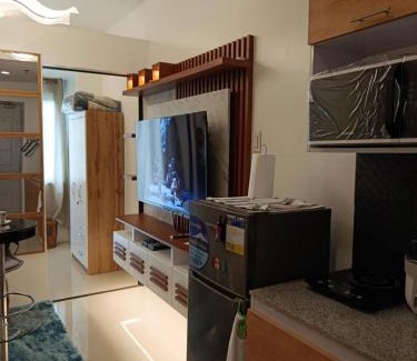 Santo Cristo House | Modern Condo Retreat in Quezon City with Resort-Style Pool