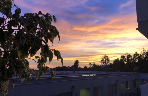 Pacific Palisades Condo | Modern Condo with Balcony Ocean Views in Desirable Pacific Palisades