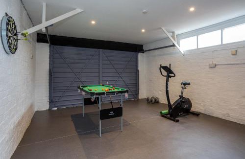St Helens House | Modern & Convenient 2 Bedroom House in St Helens