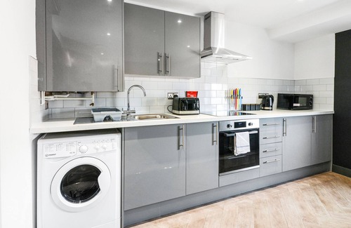 Forest Fields Apartment | Modern Converted Flat in Old Boiler Factory