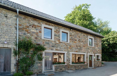 Faymonville House | Modern Cottage with Private Garden in Waimes
