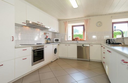 Faymonville House | Modern Cottage with Private Garden in Waimes