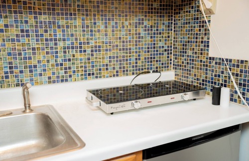 Wheaton-Glenmont House | Modern Cozy Silver Spring Getaway Basement Guesthouse - Close to DC