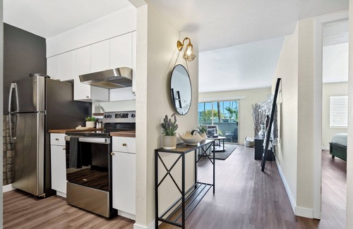South Scottsdale Condo | Modern desert-style 1-bedroom condo in Scottsdale's Fashion Square