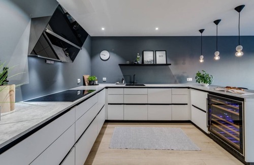 Kokstad House | Modern detached house with sauna! 6 beds. 20 min. From Oslo.