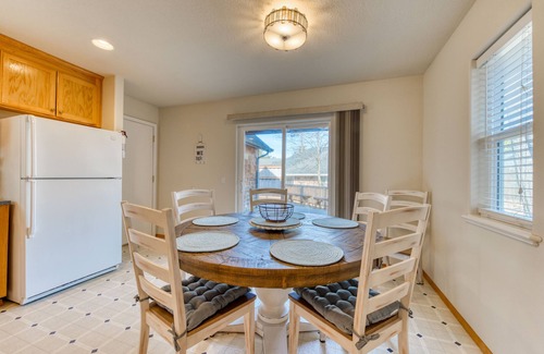 Rockaway Beach House | Modern dog-friendly house w/private hot tub, gas fireplace, & free WiFi