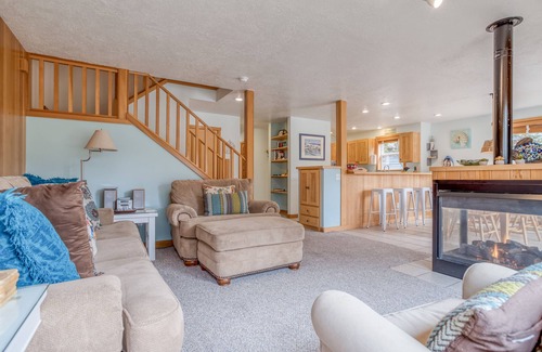 Shorepine Village House | Modern Dog Friendly Pacific City Beach Home in Shorepine Village