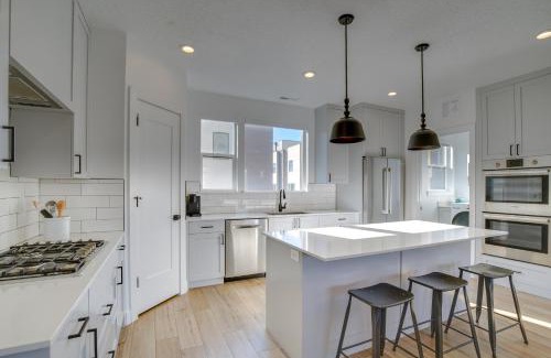 Central Business District House | Modern Downtown Provo Townhome with Balcony!