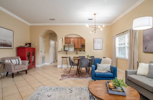 College Park House | ★Modern DT Home★King Bed☀️Patios✔Long Stays⚡️WiFi★