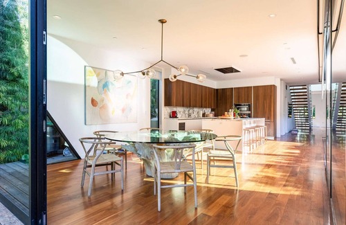 Beverly Grove House | Modern Eclectic Villa In L.A. {Well-Known Architect} Salt Water Pool/Jacuzzi