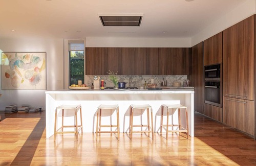 Beverly Grove House | Modern Eclectic Villa In L.A. {Well-Known Architect} Salt Water Pool/Jacuzzi