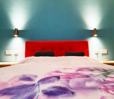 Boston House | Modern En-suite Doubles in Boston Town Spacious & Contemporary Rooms