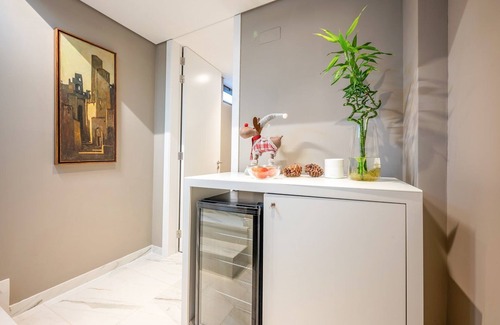 Cascais Apartment | Modern excellence with pool