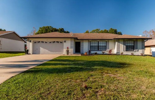 Indian Ridge House | Modern Family 4BR w/pool Near Disney & Attractions