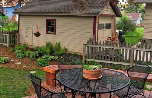 Bay Creek House | Modern family home in cozy nbrhd near downtown Madison