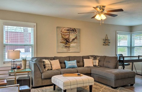 Arrow Point House | Modern Family Home w/ View on Table Rock Lake