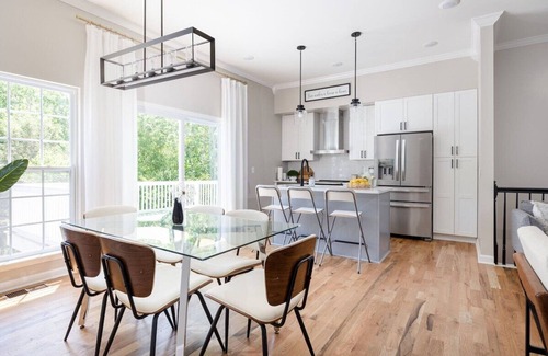 Woodberry Park House | Modern Family Stay | 10 Mins to Downtown & BNA