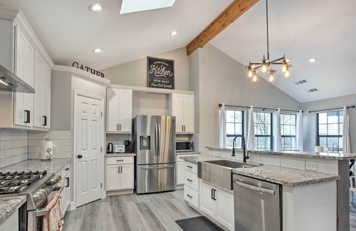 Farmersville House | Modern Farmersville Home w/ Patio