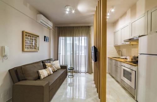 Gazi Apartment | Modern flat, few minutes away from Beach