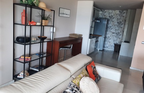 Almeria Condo | MODERN FLAT IN PROMENADE