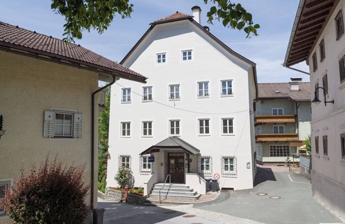 Hopfgarten Markt Apartment | Modern flat in the centre of Hopfgarten with 2 bedrooms